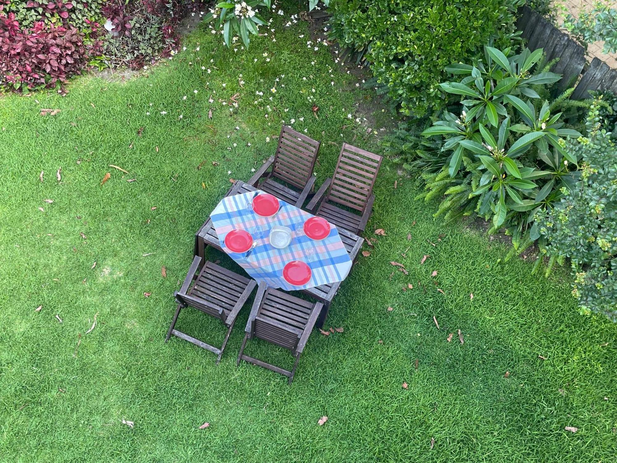 Stylish, Sunny & Spacious 2 Bedroom Apartment, Mosman Сідней Екстер'єр фото