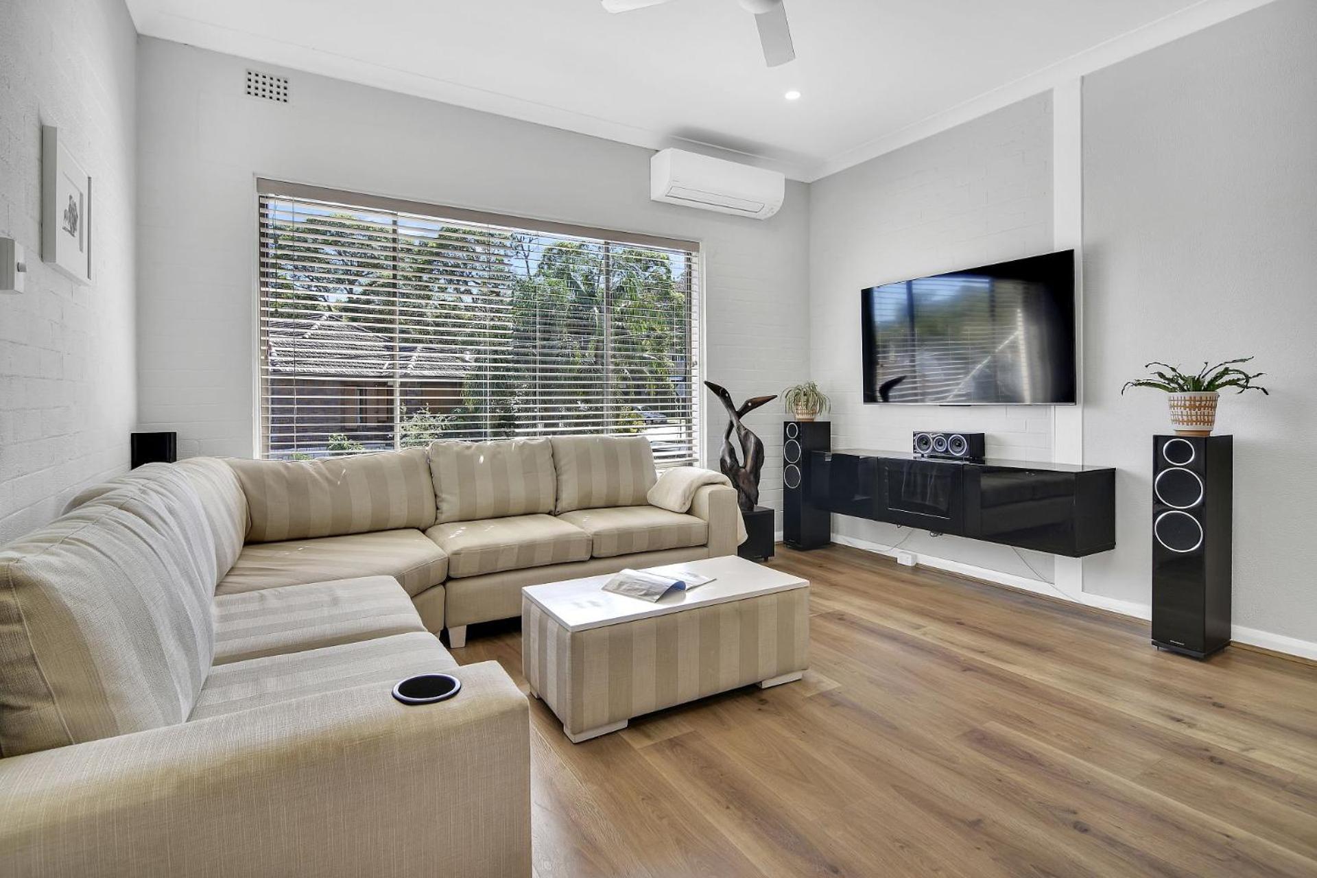 Stylish, Sunny & Spacious 2 Bedroom Apartment, Mosman Сідней Екстер'єр фото